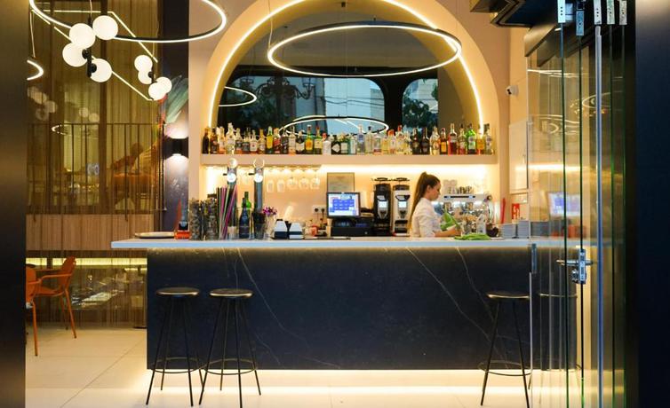 Imagen del bar/restaurante del Hotel Alameda, Benidorm - Playa Levante. Foto 4