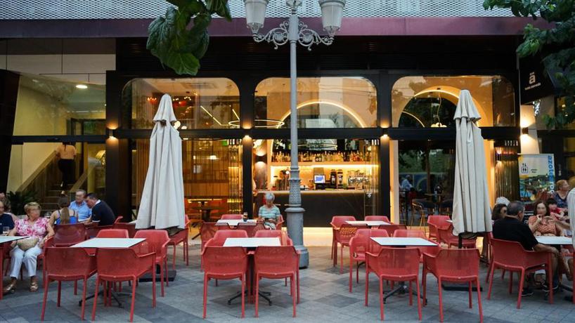 Imagen del bar/restaurante del Hotel Alameda, Benidorm - Playa Levante. Foto 7