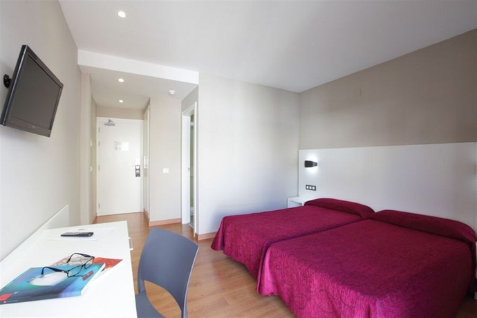 Imagen de la habitación del Hotel Alameda, Benidorm - Playa Levante. Foto 8