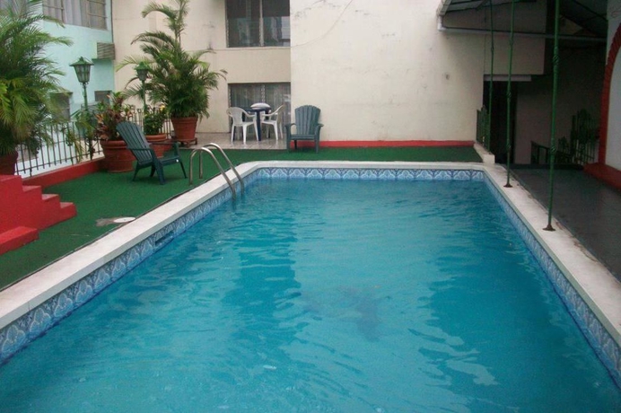 Imagen de la piscina del Hotel Alameda, San Salvador. Foto 10