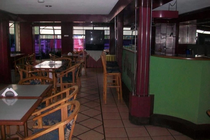 Imagen del bar/restaurante del Hotel Alameda, San Salvador. Foto 3