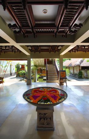 Imagen de los interiores del Hotel Alamkulkul Boutique Resort Kuta Bali - Chse Certified. Foto 17