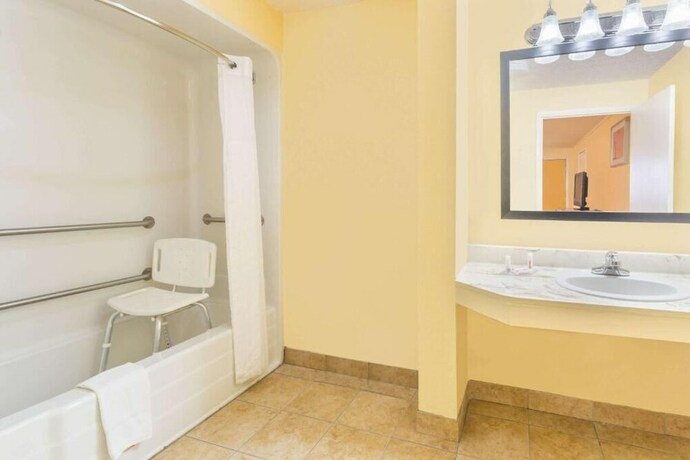 Imagen de la habitación del Hotel Alamo Inn. Foto 10
