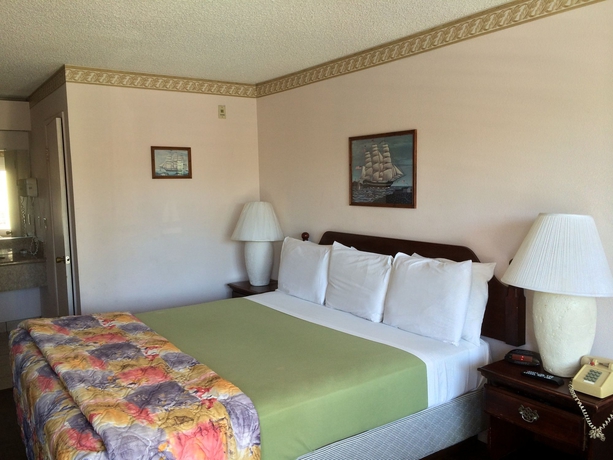 Imagen de la habitación del Hotel Alamo Inn and Suites, Anaheim. Foto 1