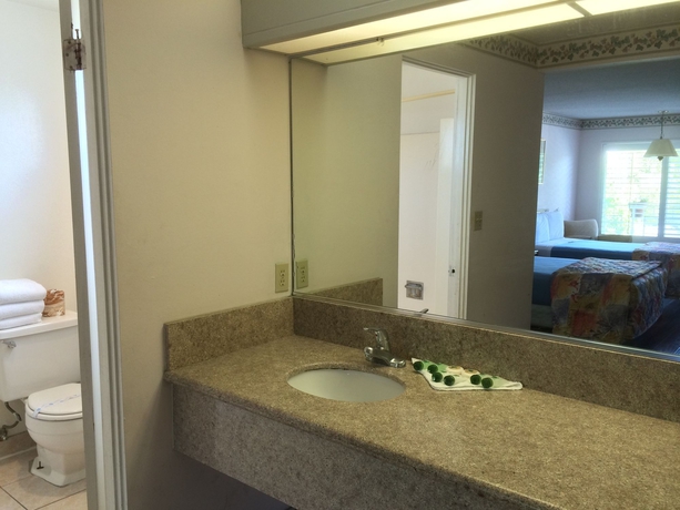 Imagen de la habitación del Hotel Alamo Inn and Suites, Anaheim. Foto 12
