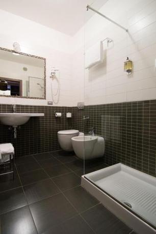 Imagen de la habitación del Hotel Alan. Foto 10