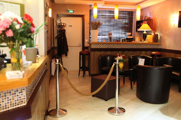 Imagen de los interiores del Hotel Alane. Foto 14