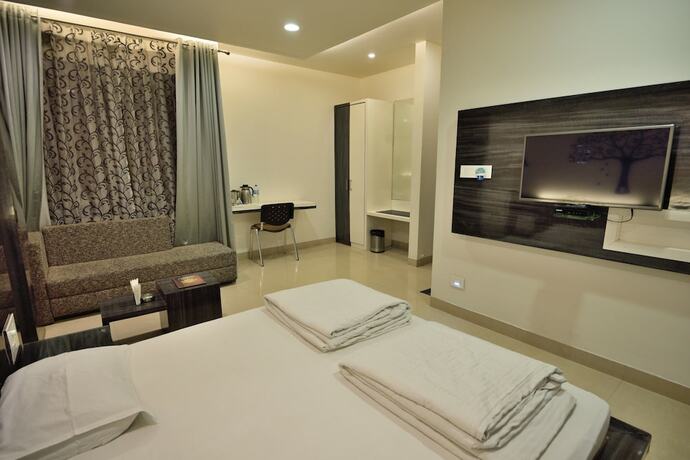 Imagen de la habitación del Hotel Alankar Palace. Foto 8