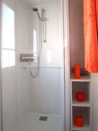 Imagen de la habitación del Hotel Alannia Costa Dorada. Foto 15