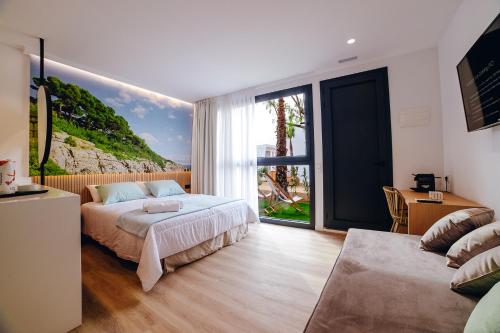 Imagen de la habitación del Hotel Alannia Salou. Foto 18