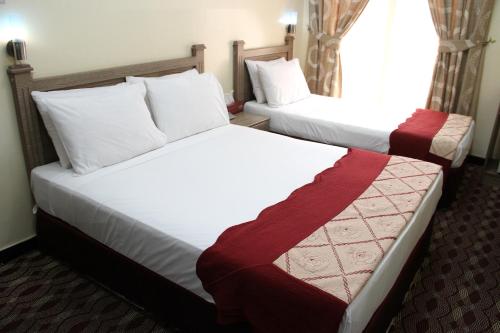 Imagen de la habitación del Hotel Alarraf. Foto 6