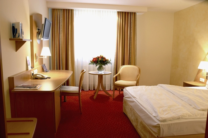 Imagen de la habitación del Hotel Alarun. Foto 10