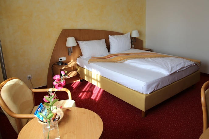 Imagen de la habitación del Hotel Alarun. Foto 15