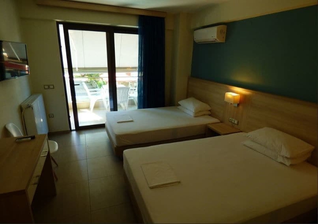 Imagen de la habitación del Hotel Alarzo Rooms. Foto 5