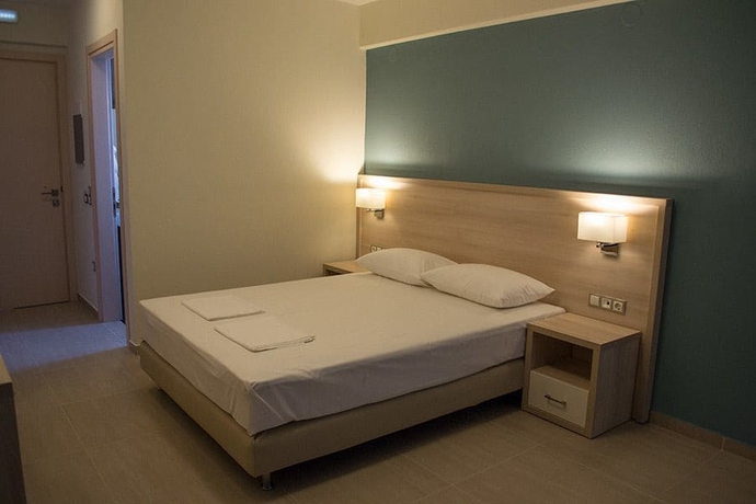 Imagen de la habitación del Hotel Alarzo Rooms. Foto 12