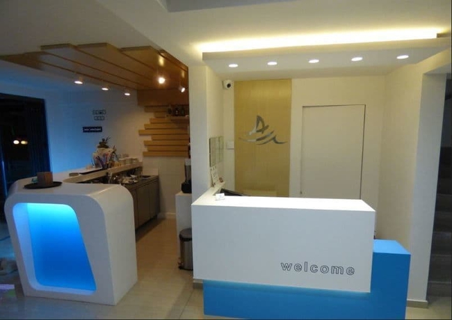 Imagen de los interiores del Hotel Alarzo Rooms. Foto 17