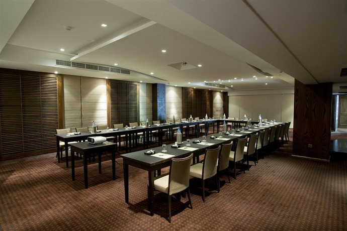 Imagen de los interiores del Hotel Alasia. Foto 10