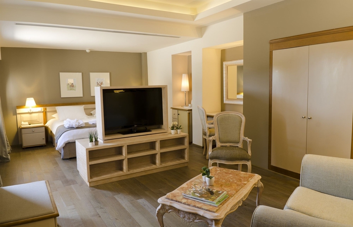 Imagen de los interiores del Hotel Alasia. Foto 11