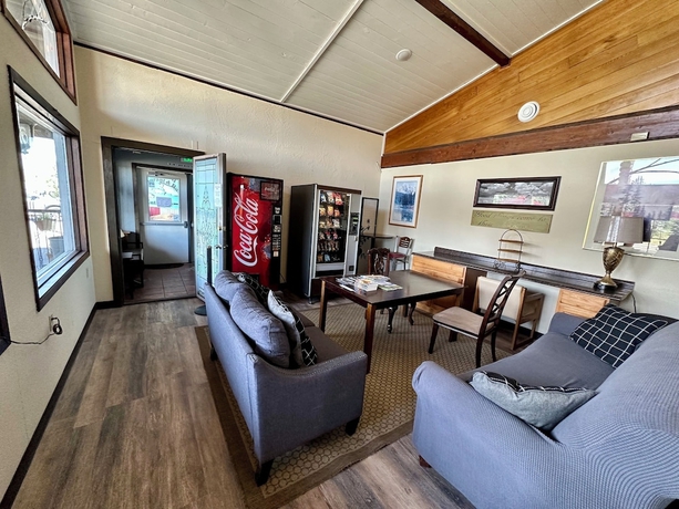 Imagen de los interiores del Hotel Alaska Angler\'s Inn. Foto 13