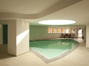 Imagen de la piscina del Hotel Alaska, Campitello di Fassa. Foto 4