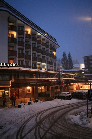 Imagen general del Hotel Alaska Cortina. Foto 1