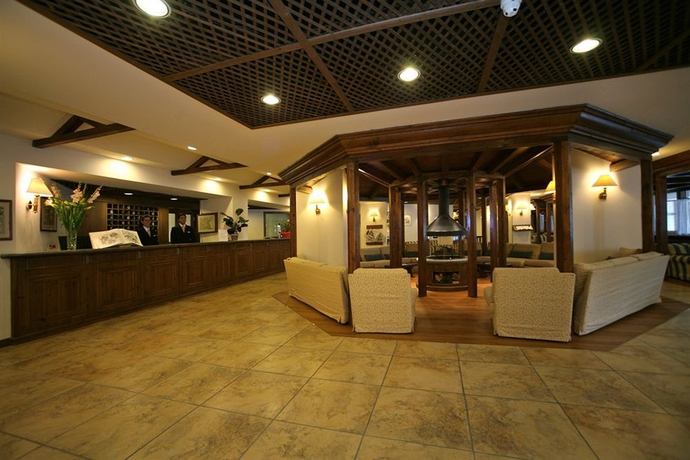 Imagen de los interiores del Hotel Alaska Cortina. Foto 15