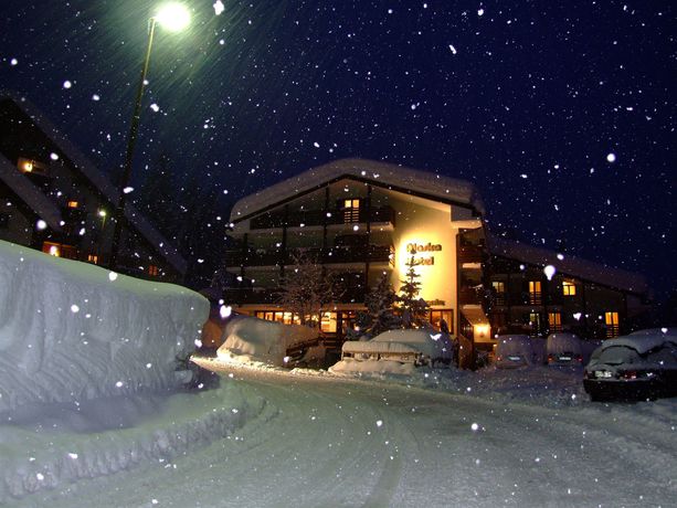 Imagen de los exteriores del Hotel Alaska, Folgarida. Foto 12