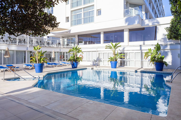 Imagen de la piscina del Hotel Alay - Adults Only. Foto 14