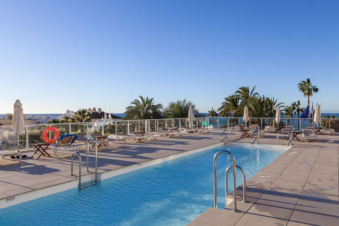 Imagen de la piscina del Hotel Alay - Adults Only. Foto 15