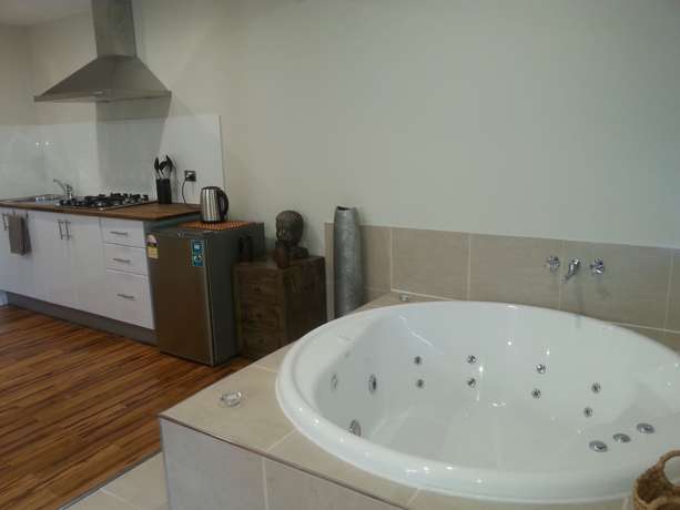 Imagen de la habitación del Hotel Alaya Escape. Foto 11