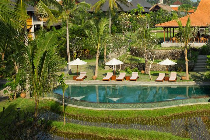 Imagen de la piscina del Hotel Alaya Resort Ubud. Foto 18