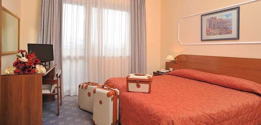 Imagen de la habitación del Hotel Alba Cassino. Foto 9