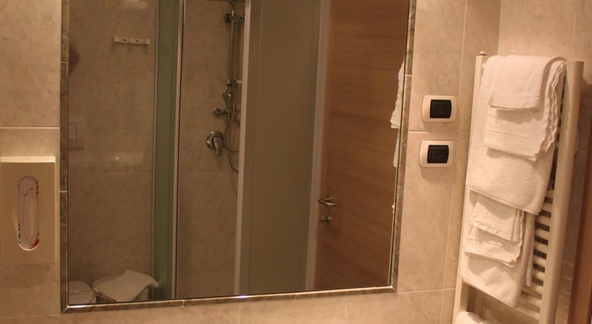 Imagen de la habitación del Hotel Alba Cassino. Foto 10