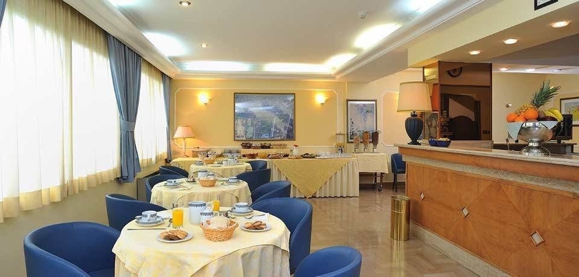 Imagen del bar/restaurante del Hotel Alba Cassino. Foto 6