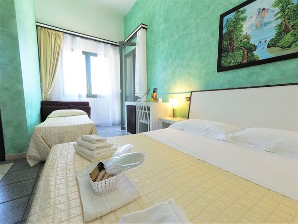 Imagen de la habitación del Hotel Alba Chiara. Foto 6