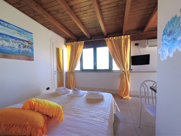 Imagen de la habitación del Hotel Alba Chiara. Foto 15
