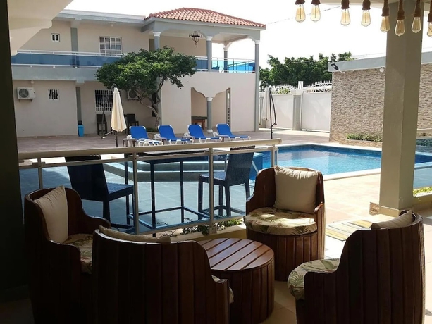 Imagen de la piscina del Hotel Alba Coral. Foto 9