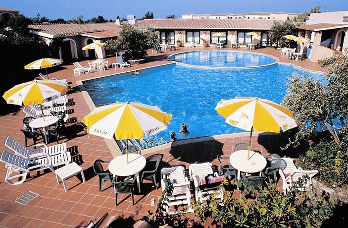 Imagen de la habitación del Hotel Alba Dorata Resort. Foto 5