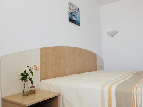 Imagen de la habitación del Hotel Alba Family Club. Foto 17
