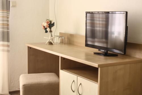 Imagen de la habitación del Hotel Alba Family Club. Foto 19
