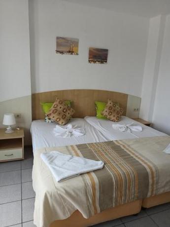 Imagen general del Hotel Alba Family Club. Foto 13