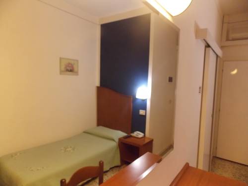 Imagen de la habitación del Hotel Alba, Gallo. Foto 8