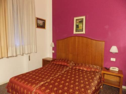Imagen de la habitación del Hotel Alba, Gallo. Foto 9