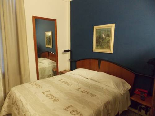Imagen de la habitación del Hotel Alba, Gallo. Foto 10
