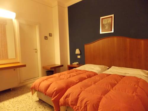 Imagen de la habitación del Hotel Alba, Gallo. Foto 11