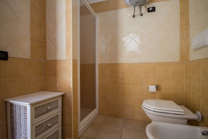 Imagen de la habitación del Hotel Alba Holiday. Foto 7