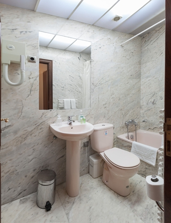 Imagen de la habitación del Hotel Alba, Las Ramblas. Foto 4