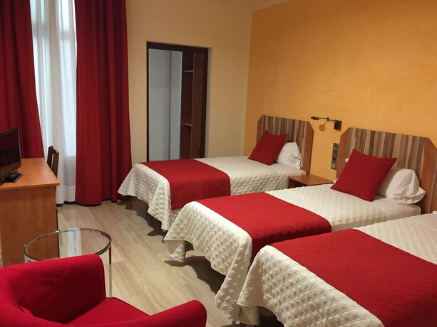 Imagen de la habitación del Hotel Alba, Las Ramblas. Foto 9