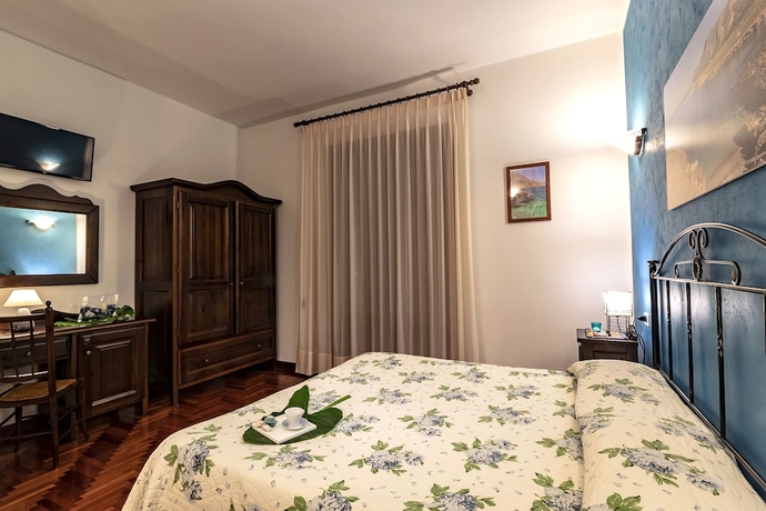 Imagen de la habitación del Hotel Alba Marina Bed and Breakfast. Foto 10