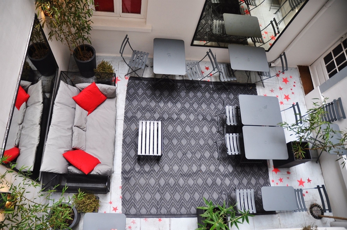 Imagen de los interiores del Hotel Alba Opera. Foto 13